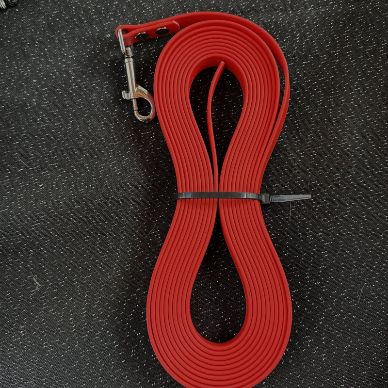 Biothane sleeplijn 16mm rood 5mtr - vlekjes